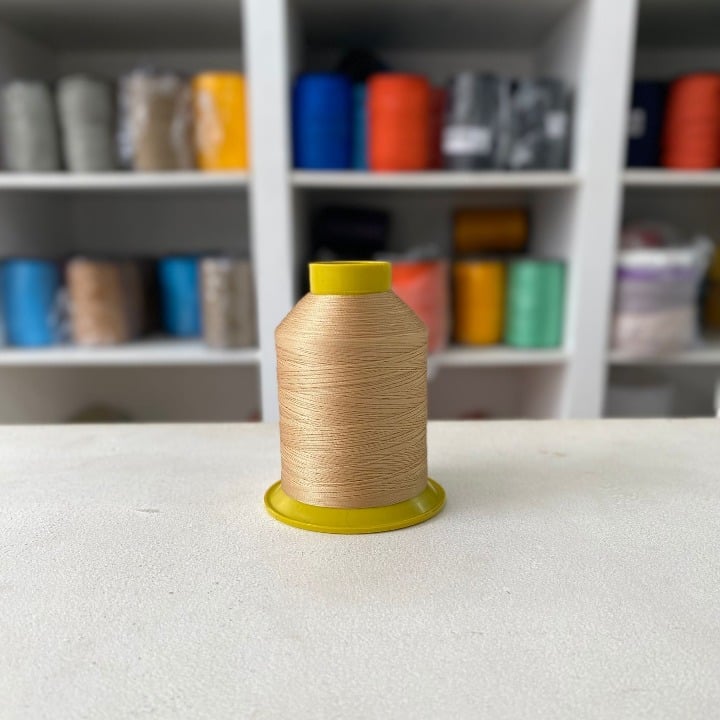 linha-60-100-poliamida-nylon-bege-1.jpg