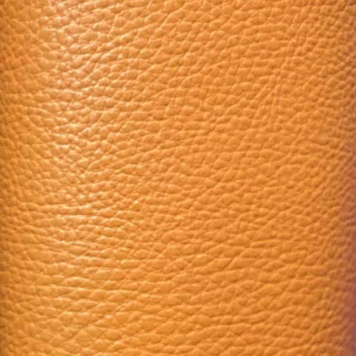 sintetico-doll-fundo-malha-resistente-maleavel-terracota.jpeg