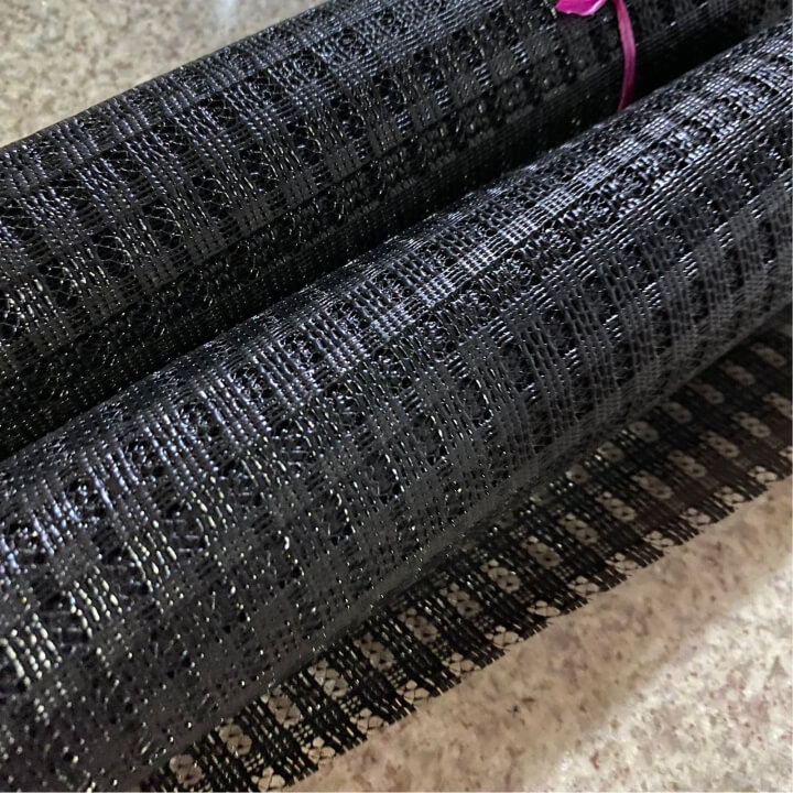 tela-sintetica-trelica-100-pvc-preto.jpg